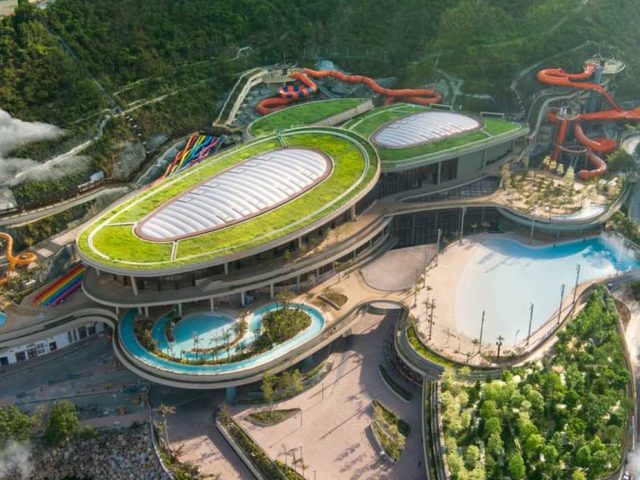 Navigating Ocean Park: A Comprehensive Exploration of Hong Kong’s Premier Marine Adventure Destination