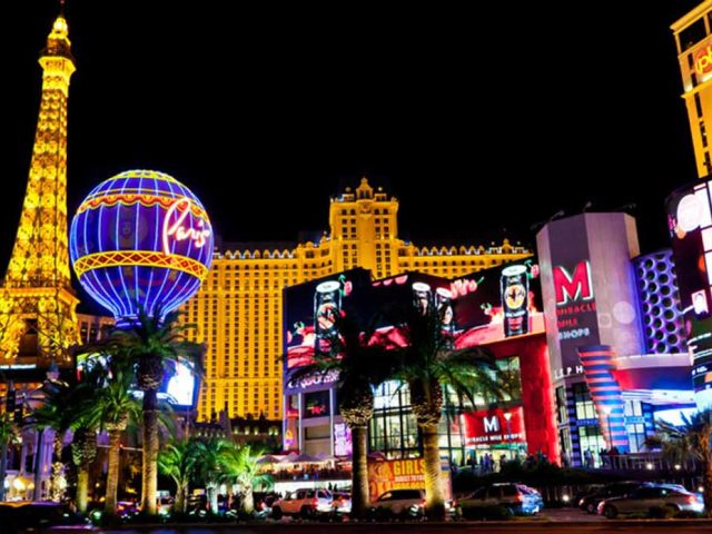 Las Vegas Unveiled: A Comprehensive Guide to a Heartwarming Experience